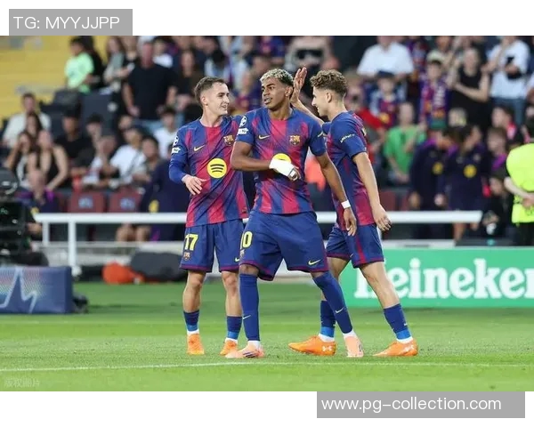 西甲激战巴萨与曼联握手言和神奇扑救成比赛焦点