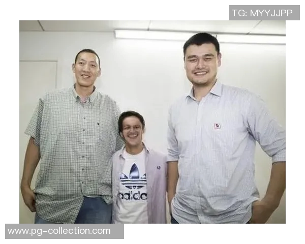 姚明对杨明的深刻评价与两位篮球巨星的友谊故事