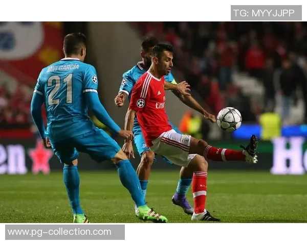 德甲惊天冷门本菲卡以3比0战胜曼联引发全场震惊