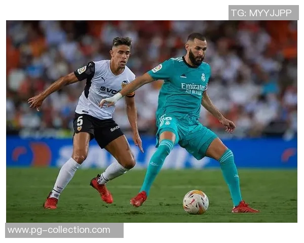 英超激情对决皇马大胜曼联神奇扑救点燃全场热情 英超激情对决皇马大胜曼联神奇扑救点燃全场热情