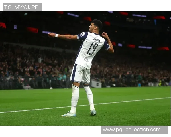 足总杯激战AC米兰大胜热刺红牌事件引发全场热议与转会传闻 足总杯激战AC米兰大胜热刺红牌事件引发全场热议与转会传闻